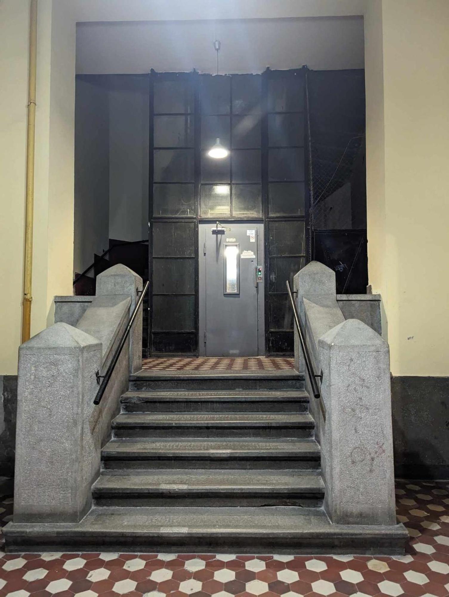 Third Floor Art Idyll Apartment Budapest Bagian luar foto